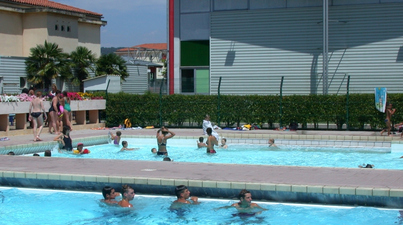 Après d'importants travaux la piscine a ouvert le 8 juin