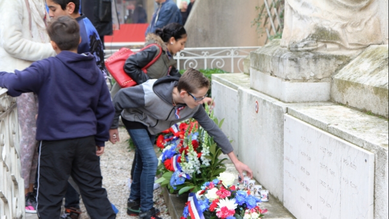 Commémoration du&nbsp;11 novembre&nbsp;:  les&nbsp;jeunes perpétuent le&nbsp;devoir de&nbsp;mémoire