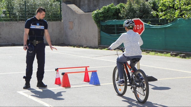 Les élèves de&nbsp;CM2 passent le&nbsp;permis vélo&nbsp;!