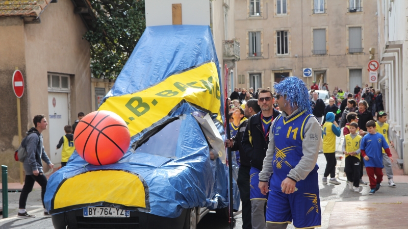 BÉDARIEUX FAIT SON CARNAVAL !
