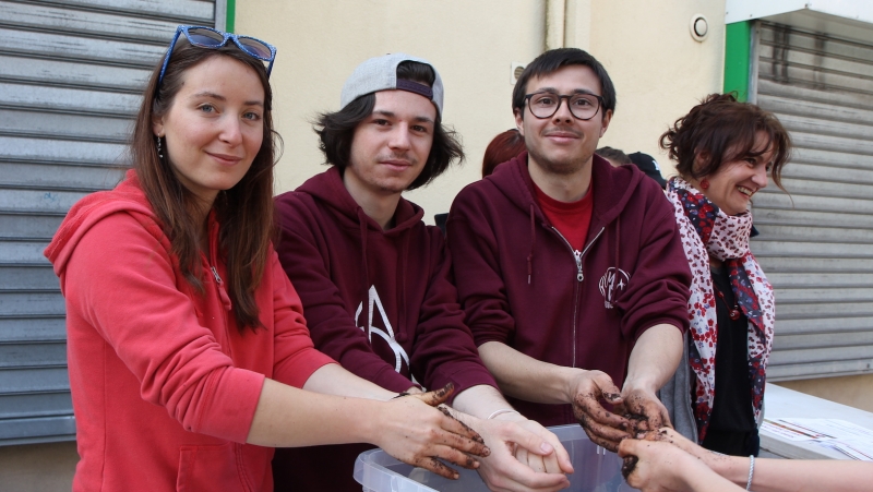 LES BOMBES &Agrave; GRAINES SONT PR&Ecirc;TES