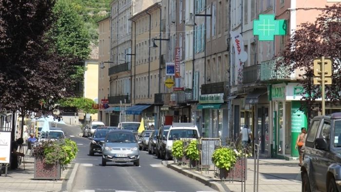 Listes des commerces alimentaires de proximité ouverts