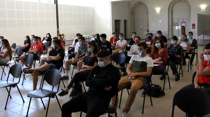 LA MAIRIE OFFRE PLUS DE 50 EMPLOIS SAISONNIER AUX JEUNES BEDARICIENS