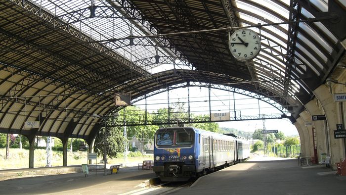 VISITE DE LA GARE DE BÉDARIEUX PAR RÉSURGENCES