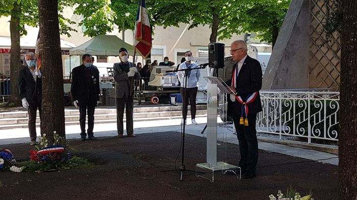 LE 8 MAI 1945, COMMÉMORÉ EN COMITÉ RESTREINT
