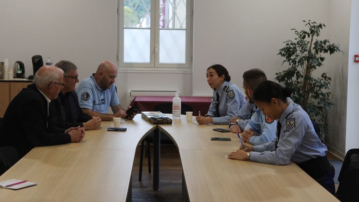 Des élèves de l’école des officiers de la gendarmerie nationale à la rencontre des élus locaux