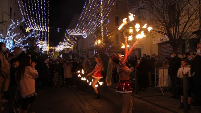 Échassiers lumineux & Danseuses de feu