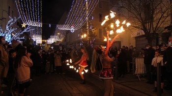 Échassiers lumineux & Danseuses de feu