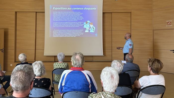 La gendarmerie a sensibilisé à la cyber malveillance