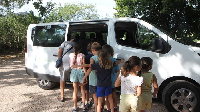 Un nouveau mini-bus pour&nbsp;le centre de&nbsp;loisirs