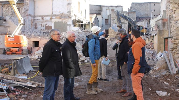 Spectaculaire démolition dans le quartier Saint-Louis  https://www.bedarieux.fr/Actualites/Spectaculaire-demolition-dans-le-quartier-Saint-Louis-/1/6034.html