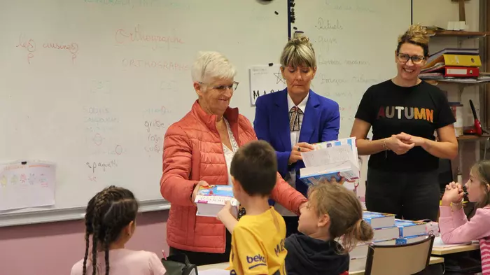 Remise des dictionnaires