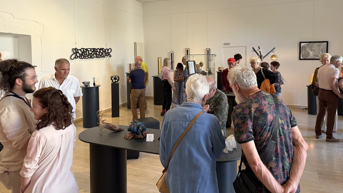Succès pour le vernissage de l’exposition « Éclats d’art :  le bois dans tous ses états »