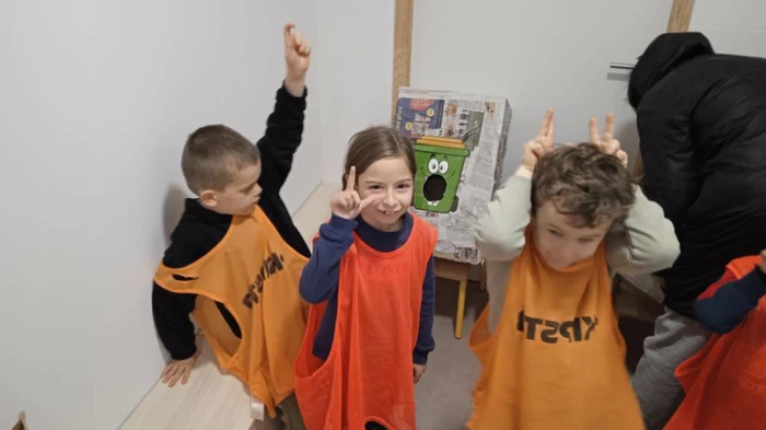 Des lycéens de l'école Le Parterre sensibilisent au recyclage à « La Ferme des enfants »